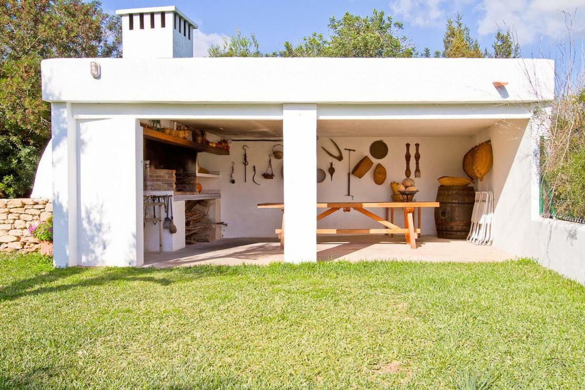 Can Agustín Santa Eulalia del Río Exterior foto
